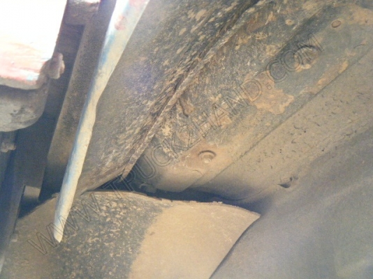 รถสองแถว 4 ล้อใหญ่ ยี่ห้อ ISUZU