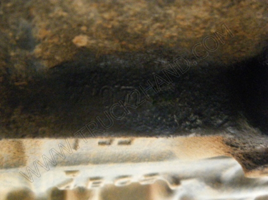 รถสองแถว 4 ล้อใหญ่ ยี่ห้อ ISUZU