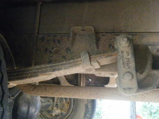 รถสองแถว 4 ล้อใหญ่ ยี่ห้อ ISUZU