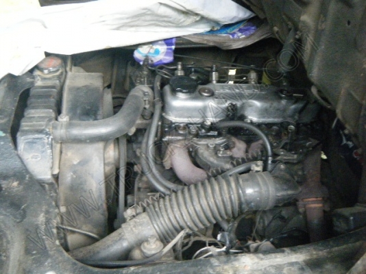 รถสองแถว 4 ล้อใหญ่ ยี่ห้อ ISUZU รถสองแถว 4 ล้อใหญ่ ยี่ห้อ ISUZU