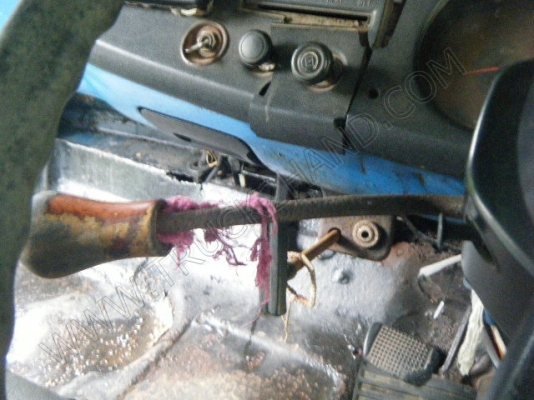 รถสองแถว 4 ล้อใหญ่ ยี่ห้อ ISUZU รถสองแถว 4 ล้อใหญ่ ยี่ห้อ ISUZU