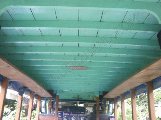 รถสองแถว 4 ล้อใหญ่ ยี่ห้อ ISUZU รถสองแถว 4 ล้อใหญ่ ยี่ห้อ ISUZU