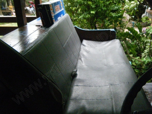 รถสองแถว 4 ล้อใหญ่ ยี่ห้อ ISUZU รถสองแถว 4 ล้อใหญ่ ยี่ห้อ ISUZU