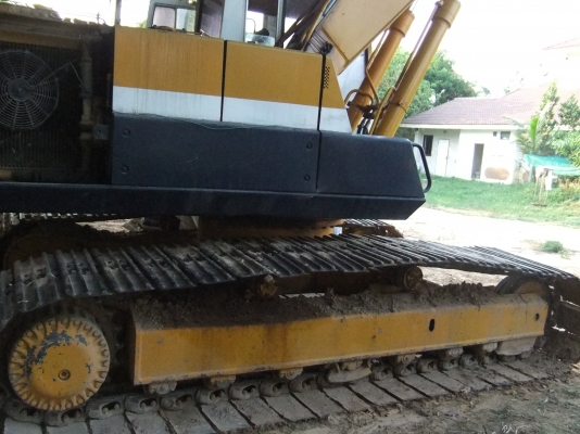 ขายแบคโฮ PC 200 - 3 ด่วน เครื่องดี ปั้มดี โซ่ 85 เปอร์เซ็น