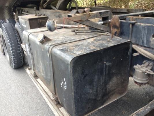 รถอิซูซุ 10 ล้อดั๊ม 320 แรงม้า ปี 50 ( ขายแม่ลูก ) สนใจติดต่อ 081 - 6079515