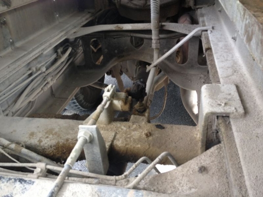 รถอิซูซุ 10 ล้อดั๊ม 320 แรงม้า ปี 50 ( ขายแม่ลูก ) สนใจติดต่อ 081 - 6079515