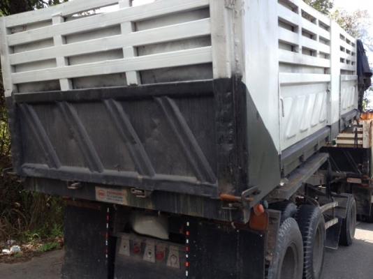 รถอิซูซุ 10 ล้อดั๊ม 320 แรงม้า ปี 50 ( ขายแม่ลูก ) สนใจติดต่อ 081 - 6079515