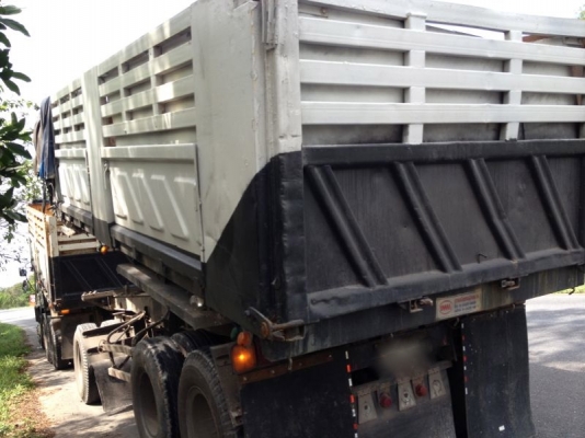 รถอิซูซุ 10 ล้อดั๊ม 320 แรงม้า ปี 50 ( ขายแม่ลูก ) สนใจติดต่อ 081 - 6079515