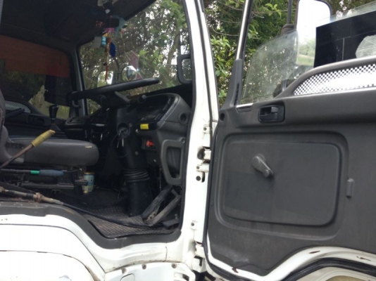 รถอิซูซุ 10 ล้อดั๊ม 320 แรงม้า ปี 50 ( ขายแม่ลูก ) สนใจติดต่อ 081 - 6079515