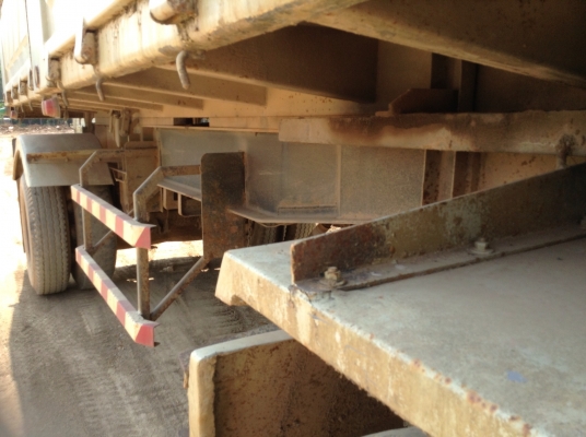 ขายลูกพ่วงดั๊มพ์สามมิตร