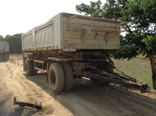 ขายลูกพ่วงดั๊มพ์สามมิตร