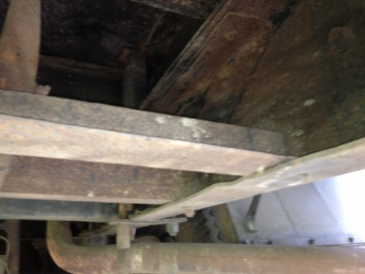 รถฮีโน่ 10 ล้อ รั่ว  FL177  168 แรงม้า สนใจติดต่อ 081 - 6079515