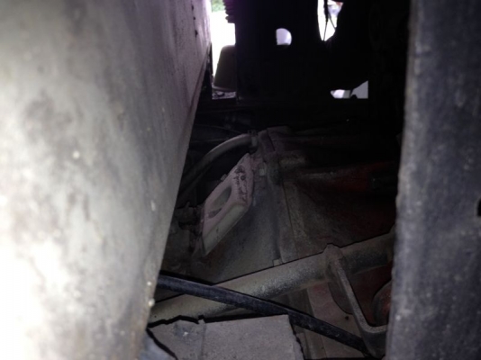 รถฮีโน่ 10 ล้อ รั่ว  FL177  168 แรงม้า สนใจติดต่อ 081 - 6079515