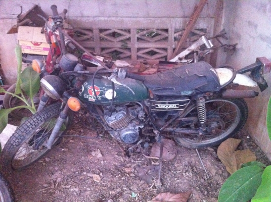 ขายแพ็กคู่ครับ dt 100 &amp; ar 125 ตัวแรก ทะเบียนโอนทั้งคู่