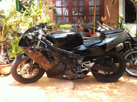 ขาย KAWA ZXR 400 R ทะเบียนพร้อมโอน ครับ