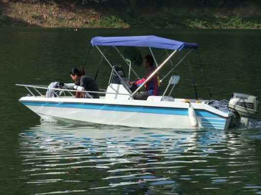 ขายเรือตกปลา 15 ฟุต เครื่อง ซูซูกิ 40 แรง 105000 บาท ขายเรือตกปลา 15 ฟุต เครื่อง ซูซูกิ 40 แรง 105000 บาท