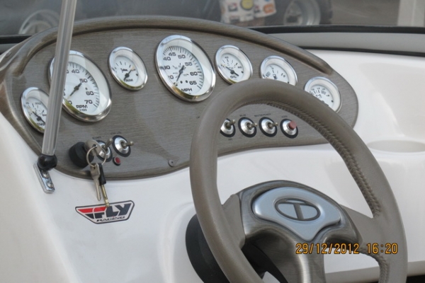 -ผ่อนได้- ขายเรือ TAHOE 18 ฟุต เครื่อง MERCURY 3.0 ปี 2006 เรือนำเข้า USA สนใจสินค้าชมได้ที่ www.jetski2handsaraburi.com -ผ่อนได้- ขายเรือ TAHOE 18 ฟุต เครื่อง MERCURY 3.0 ปี 2006 เรือนำเข้า USA สนใจสินค้าชมได้ที่ www.jetski2handsaraburi.com