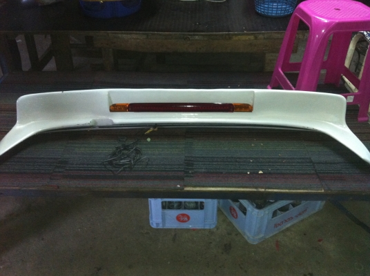 ขายแก๊ปหลังรถตูัหัวจรวจ