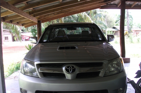 ขายด่วน vigo Prerunner 3.0 E  ปี 2007