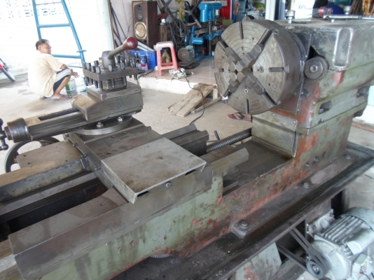 แท่นกลึง 6 ฟุต  คอลึก เหมาะงานใหญ่  52,000  ด่วน !!!!!!!
