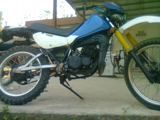 ขาย Yamaha DT 175 Mono ราคา10000 บาท ขาย Yamaha DT 175 Mono ราคา10000 บาท