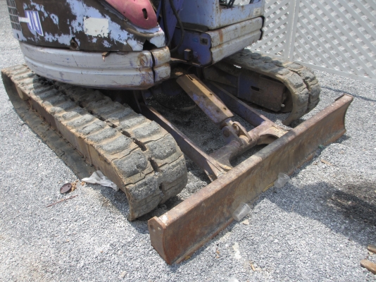 KOMATSU PC50UU-2 เก่าไทย   เอวแน่น ปั็มแรง สภาพพร้อมใช้ สุดๆเอาไปแบ่งกันใช้ได้เลยครับ   น้องร็อค จัดหั้ย สนใจโทร สอบถามได้ 081-8535656