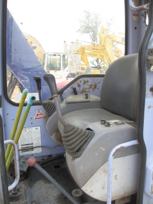 KOMATSU PC50UU-2 เก่าไทย   เอวแน่น ปั็มแรง สภาพพร้อมใช้ สุดๆเอาไปแบ่งกันใช้ได้เลยครับ   น้องร็อค จัดหั้ย สนใจโทร สอบถามได้ 081-8535656