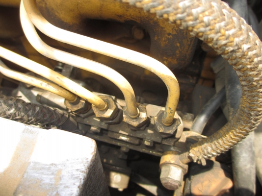 KOMATSU PC50UU-2 เก่าไทย   เอวแน่น ปั็มแรง สภาพพร้อมใช้ สุดๆเอาไปแบ่งกันใช้ได้เลยครับ   น้องร็อค จัดหั้ย สนใจโทร สอบถามได้ 081-8535656