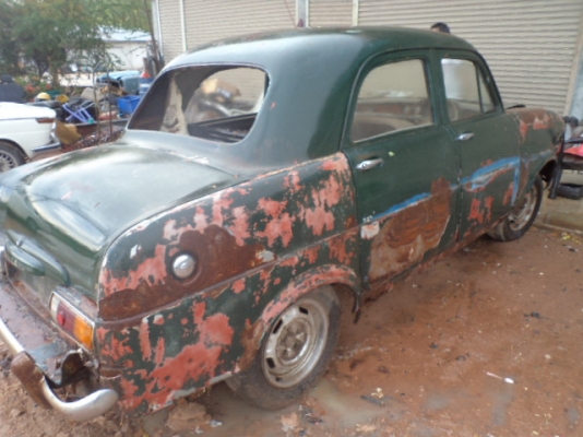 ขายรถเก่ง Ford consul ปี1955 ท้ายมน ขายรถเก่ง Ford consul ปี1955 ท้ายมน