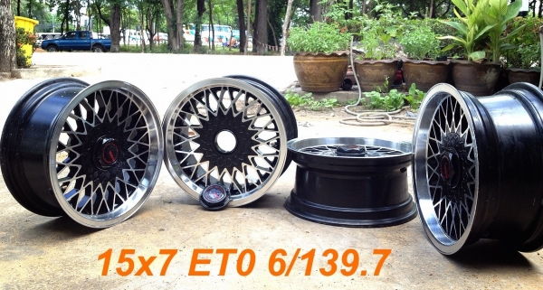 ขายล้อแม็กขอบ 15x7 ใส่ 6 รูกระบะ ลายรังผึ้ง bbs สภาพสวยมากครับ