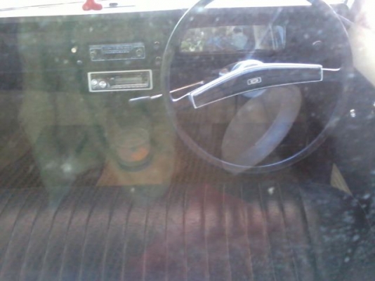 รถดัสสัน 521