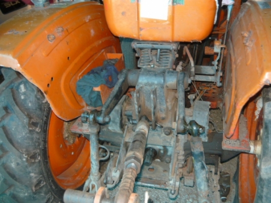 รถไถ 23แรง ฮิโนโมโต้ เบส อี23...พร้อมผาน3 ดันหน้า ผานตัดหญ้า ครบชุด