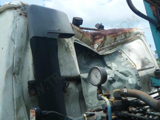 รถบรรทุก 6 ล้อติดเครน ยี่ห้อ HINO รุ่น KM779 รถบรรทุก 6 ล้อติดเครน ยี่ห้อ HINO รุ่น KM779