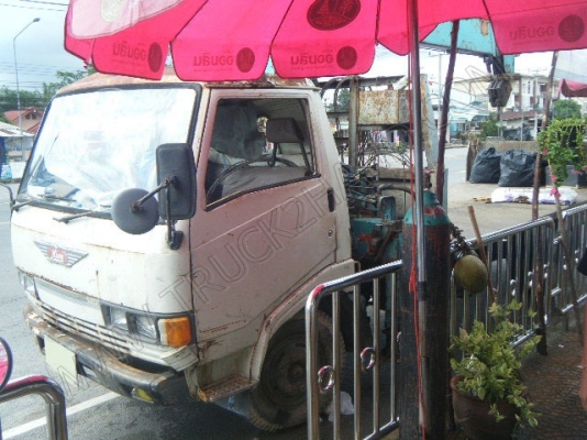 รถบรรทุก 6 ล้อติดเครน ยี่ห้อ HINO รุ่น KM779 รถบรรทุก 6 ล้อติดเครน ยี่ห้อ HINO รุ่น KM779