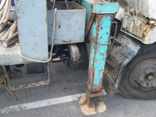 รถบรรทุก 6 ล้อติดเครน ยี่ห้อ HINO รุ่น KM779 รถบรรทุก 6 ล้อติดเครน ยี่ห้อ HINO รุ่น KM779