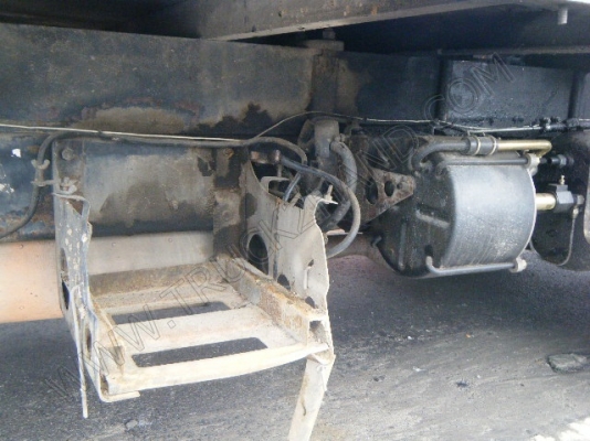 รถบรรทุก 6 ล้อติดเครน ยี่ห้อ HINO รุ่น KM779 รถบรรทุก 6 ล้อติดเครน ยี่ห้อ HINO รุ่น KM779