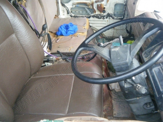 รถบรรทุก 6 ล้อติดเครน ยี่ห้อ HINO รุ่น KM779 รถบรรทุก 6 ล้อติดเครน ยี่ห้อ HINO รุ่น KM779