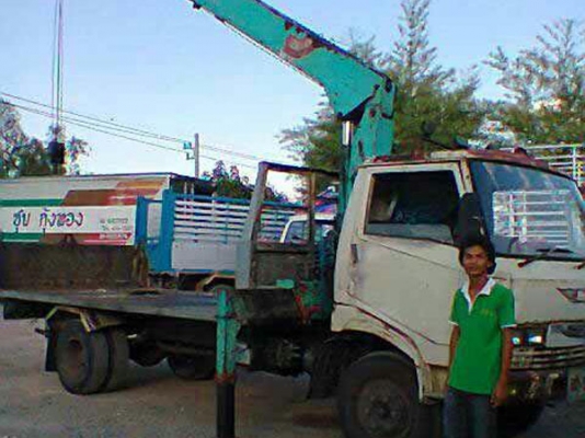 รถบรรทุก 6 ล้อติดเครน ยี่ห้อ HINO รุ่น KM779 รถบรรทุก 6 ล้อติดเครน ยี่ห้อ HINO รุ่น KM779