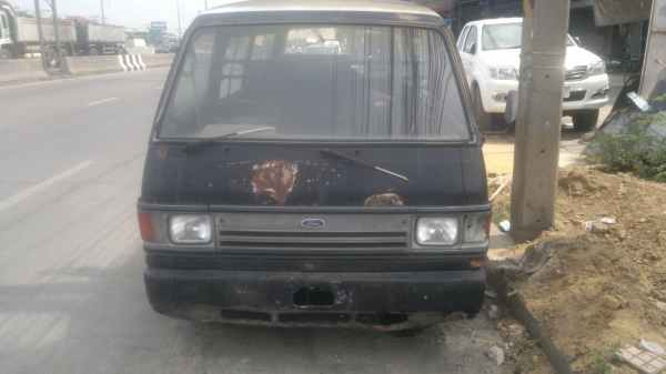 รถตู้ FORD