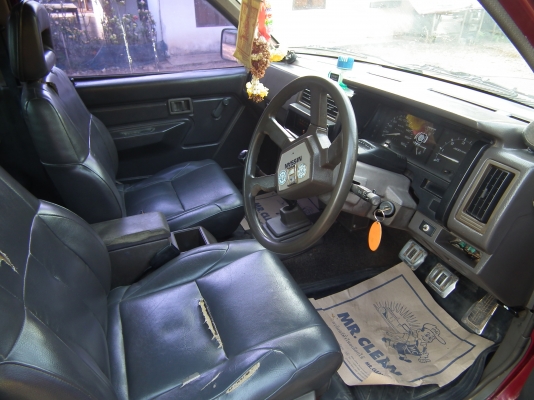 ขาย BIG M ปี 92 เครื่อง 2.5 สภาพเดิมบางทั้งคัน ขาย BIG M ปี 92 เครื่อง 2.5 สภาพเดิมบางทั้งคัน