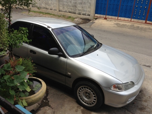 ด่วนเตารีด civic 4Door ปี93 เกียร์Auto เครื่อง D15B หัวฉีด 90,000 ด่วนเตารีด civic 4Door ปี93 เกียร์Auto เครื่อง D15B หัวฉีด 90,000