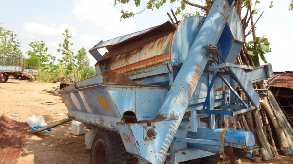 ขายตู้นวยข้าว ติดรถไถ