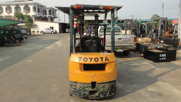 ขายรถ TOYOTA รุ่น 7 เครื่องยนต์ ดีเซล ขนาด 1.5 ตัน