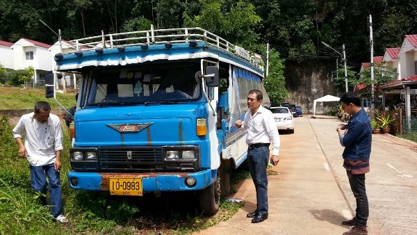 นาทีทอง***รถบรรทุกโดยสาร 6 ล้อ  ยี่ห้อ HINO KM 90 แรงม้า