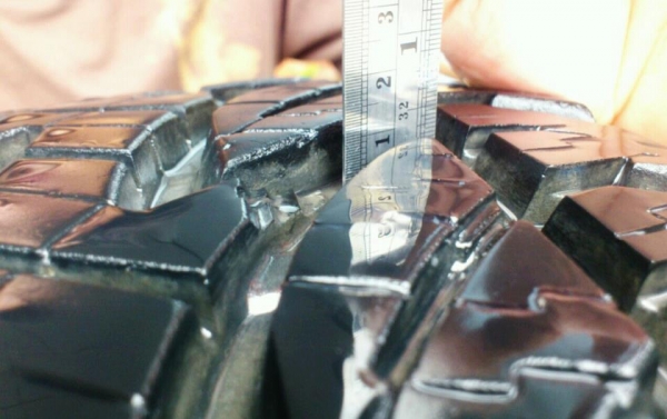 ขายยางbridgestone 31นิ้ว ขอบ 15