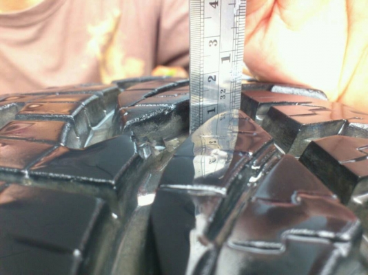 ขายยางbridgestone 31นิ้ว ขอบ 15