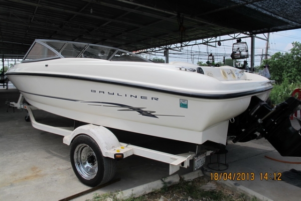 -ผ่อนได้- ขาย เรือ BAYLINER 18 ฟุต เครื่อง MERCRUISER 3.0 ปี 2005 เรือนำเข้า USA  สภาพสวยมาก