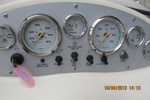 -ผ่อนได้- ขาย เรือ BAYLINER 18 ฟุต เครื่อง MERCRUISER 3.0 ปี 2005 เรือนำเข้า USA  สภาพสวยมาก