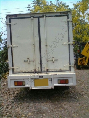 รถบรรทุก 6 ล้อตู้แห้ง ยี่ห้อ ISUZU รุ่น NKR