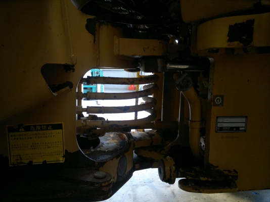 รถตักล้อยาง CAT 910Fเครื่องดี ใช้งานได้เลย  มาถึงไทยแล้วครับ เชิญมาทดสอบได้แล้ว ราคาถูกครับ ติดต่อ มานะ 085-9049669